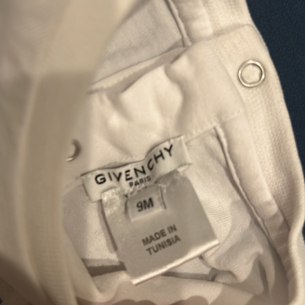 Givenchy white Short Sleeve Tee - Picture 5 of 6